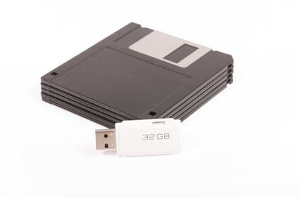Diskette with usb memory