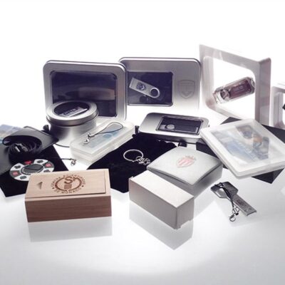 Accessoires clés USB et packaging